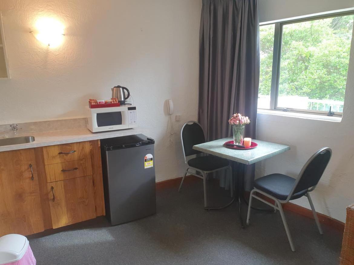 Aaa Mana Motel Porirua Exterior foto